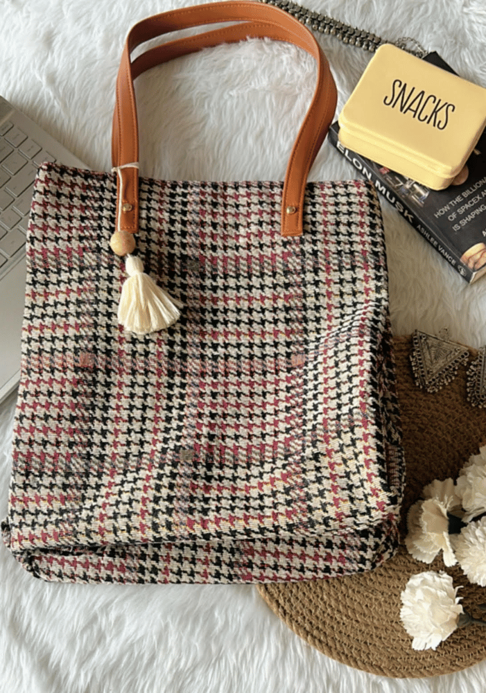 Monochrome maze 3 pocket tote