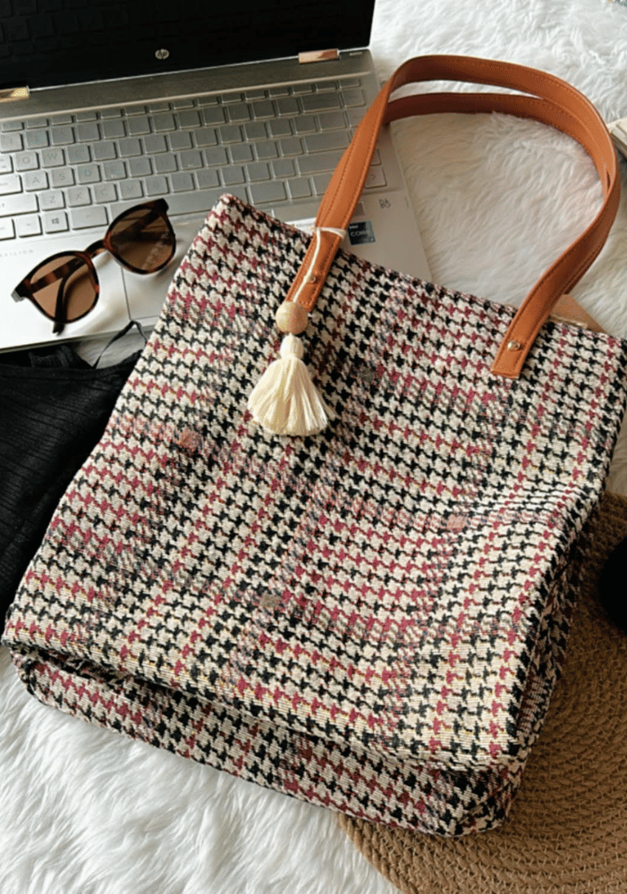 Monochrome maze 3 pocket tote