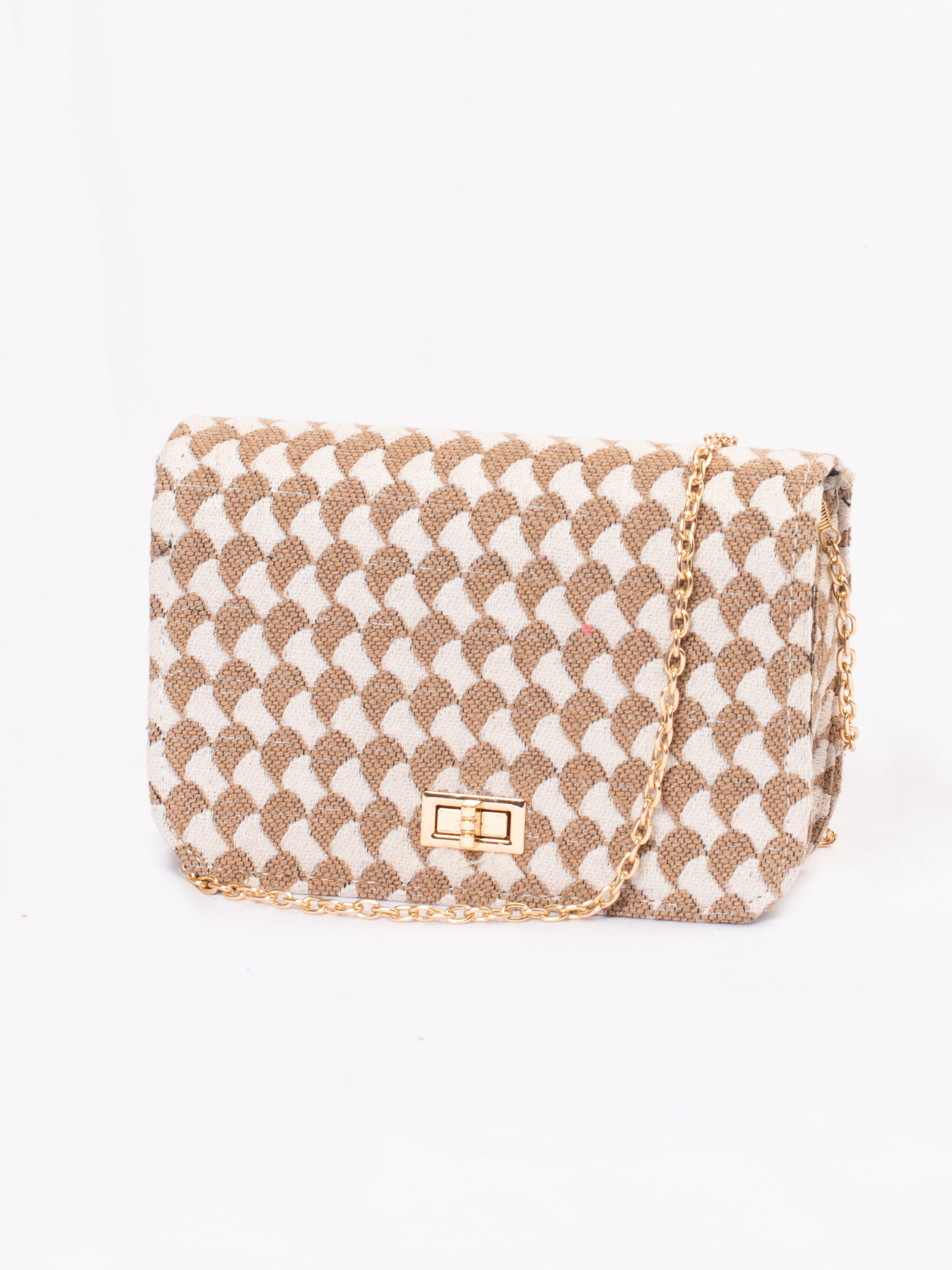 Ivory Scarlet go to sling