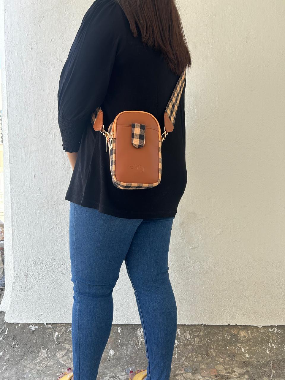 Butter cream mobile sling